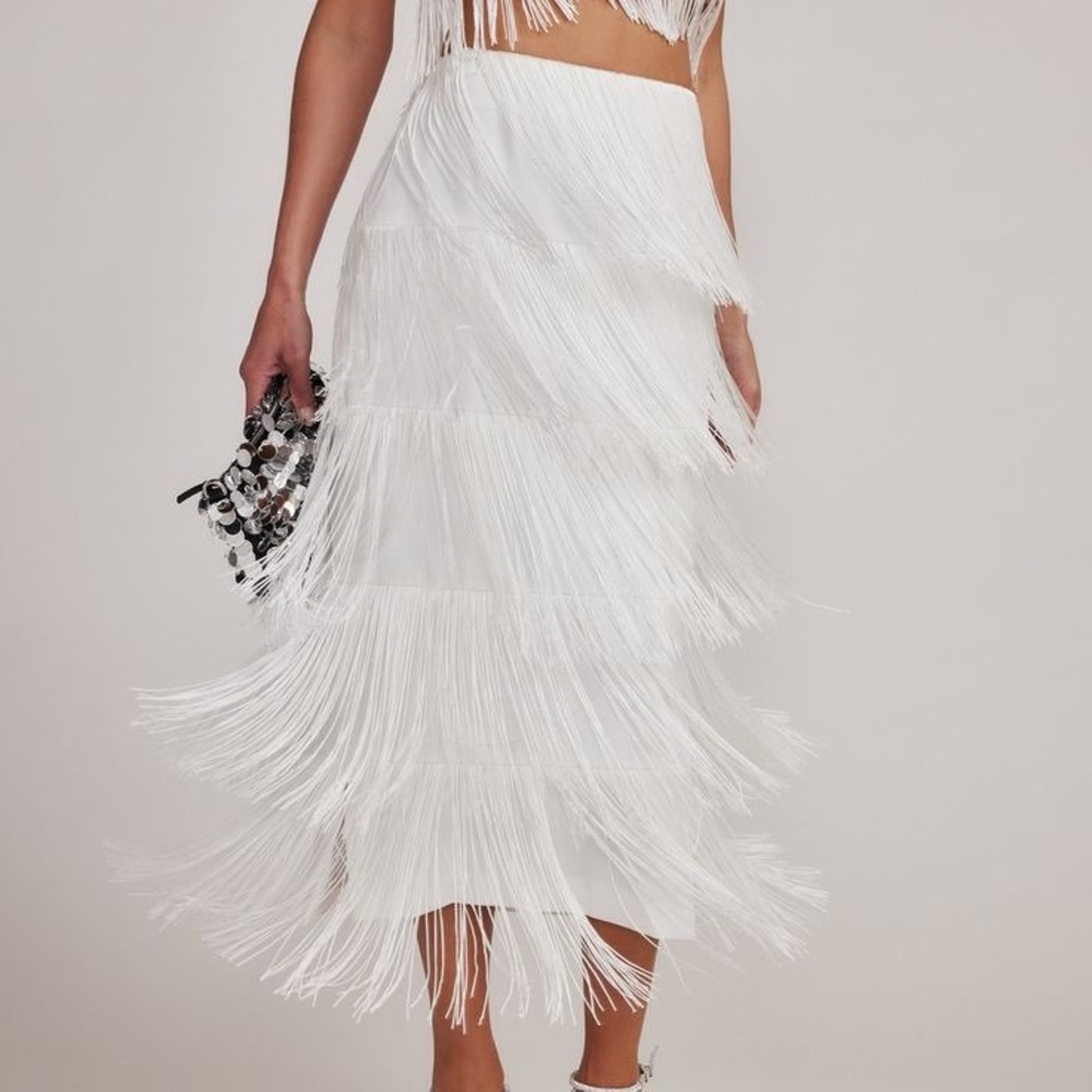 Showpo Amalee White Fringe Tiered Midi Skirt Size 6 NWT Festival Party Boho